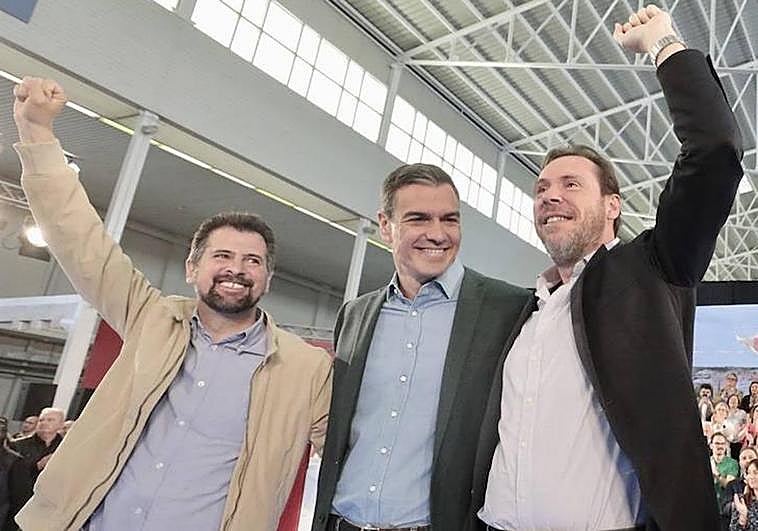 Luis Tudanca, Pedro Sánchez y Óscar Puente, en un mitin reciente en Valladolid.