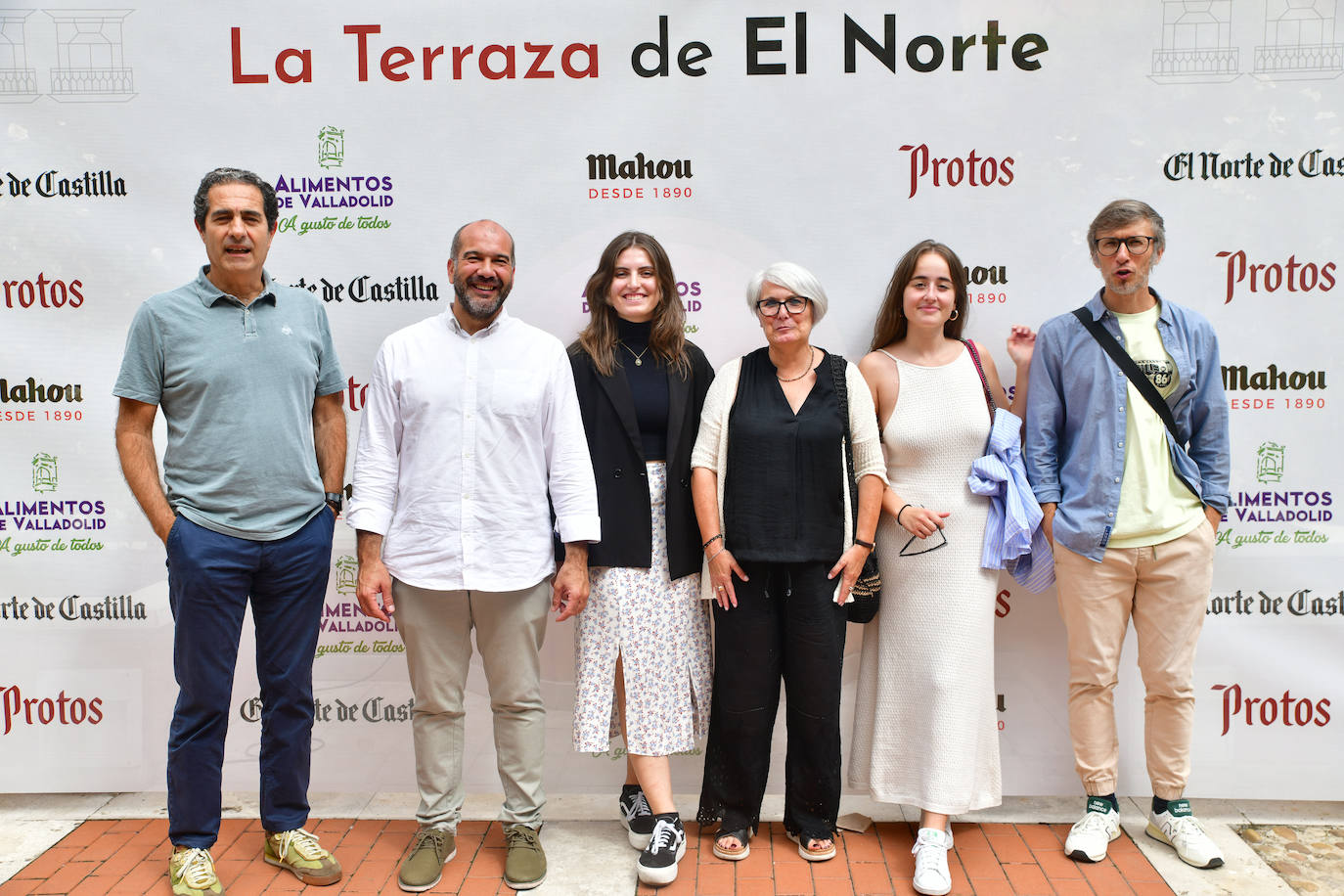 RQR Comunicación: Fernando Presa, Enrique de Antonio, Nerea Calvo, Pilar Martín, Victoria Valera y Jorge Méndez.