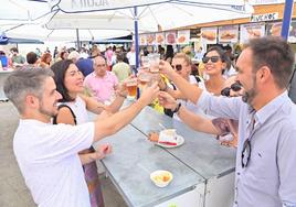 Llenazo en las casetas de la Feria de Día de las Fiestas de Valladolid 2023