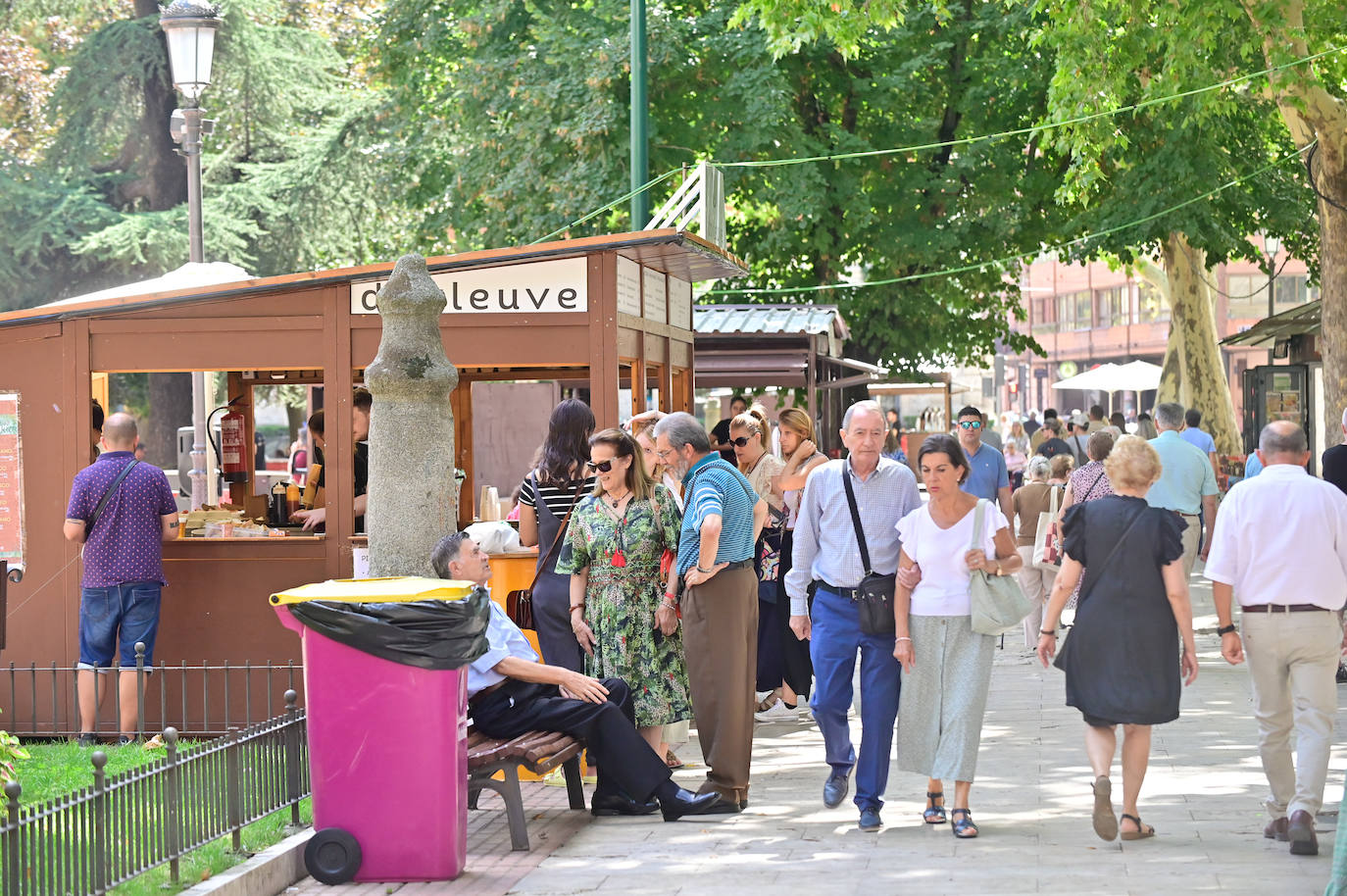 Llenazo en las casetas de la Feria de Día de las Fiestas de Valladolid 2023