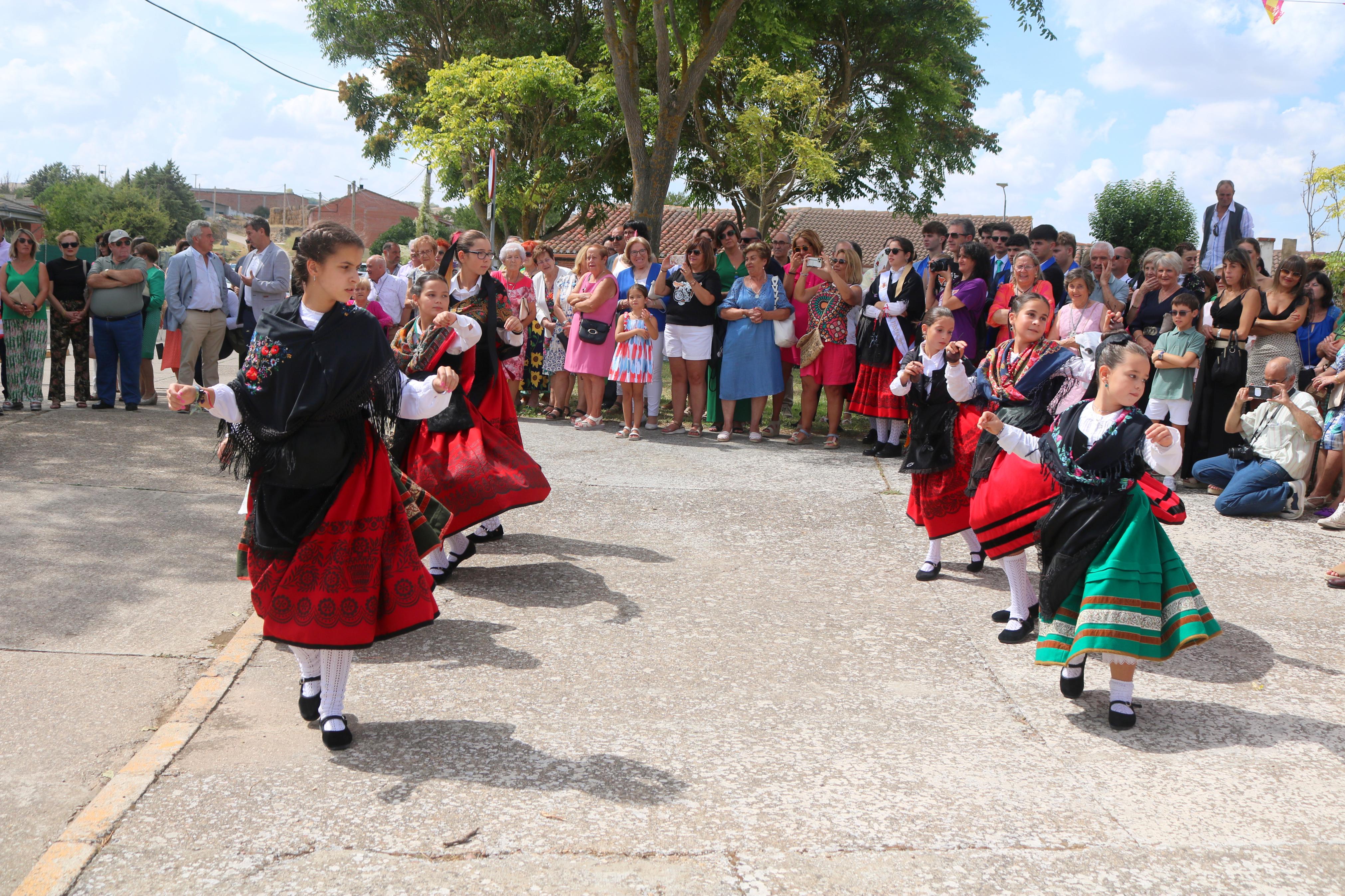 Baltanás se rinde a la Virgen de Revilla