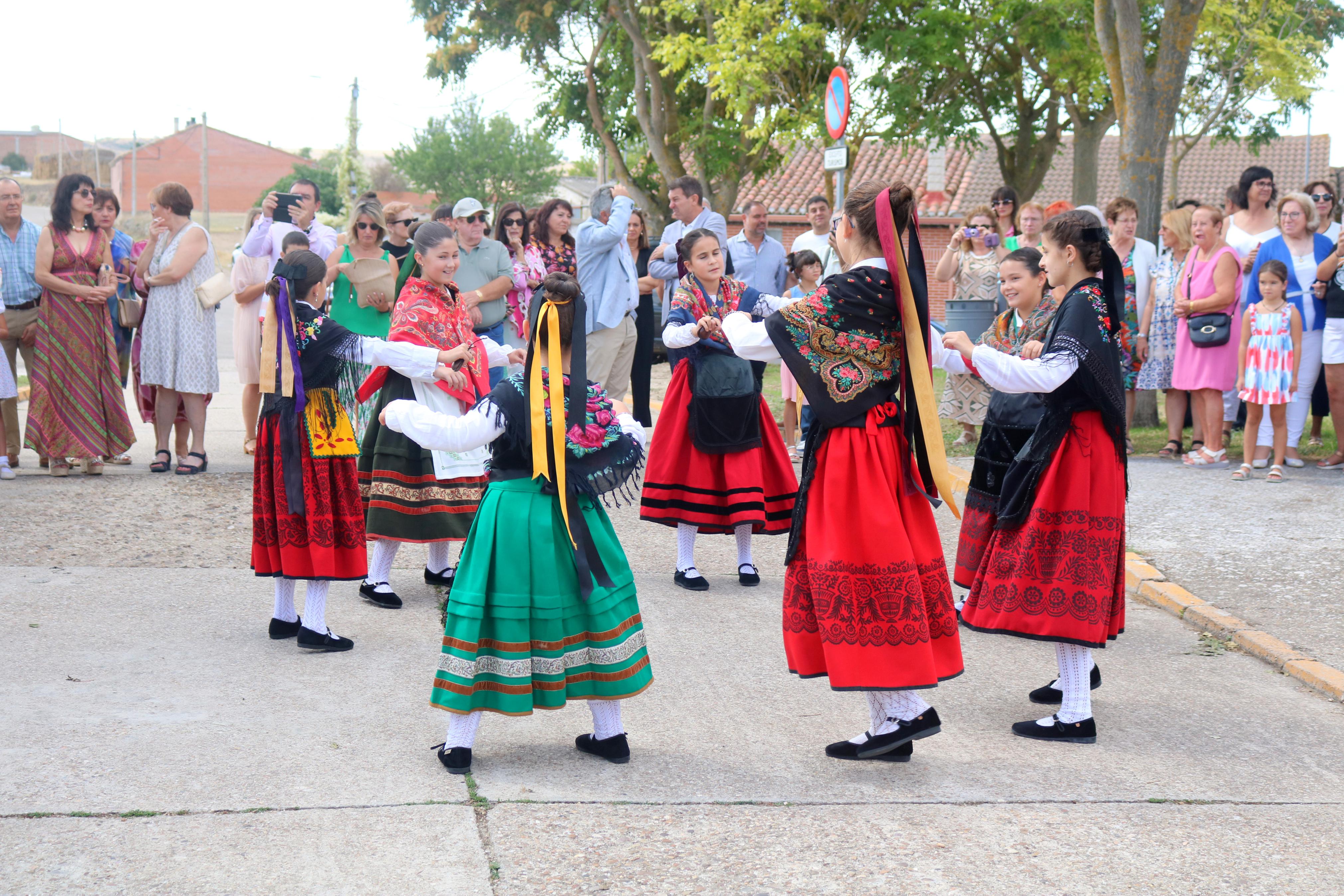 Baltanás se rinde a la Virgen de Revilla