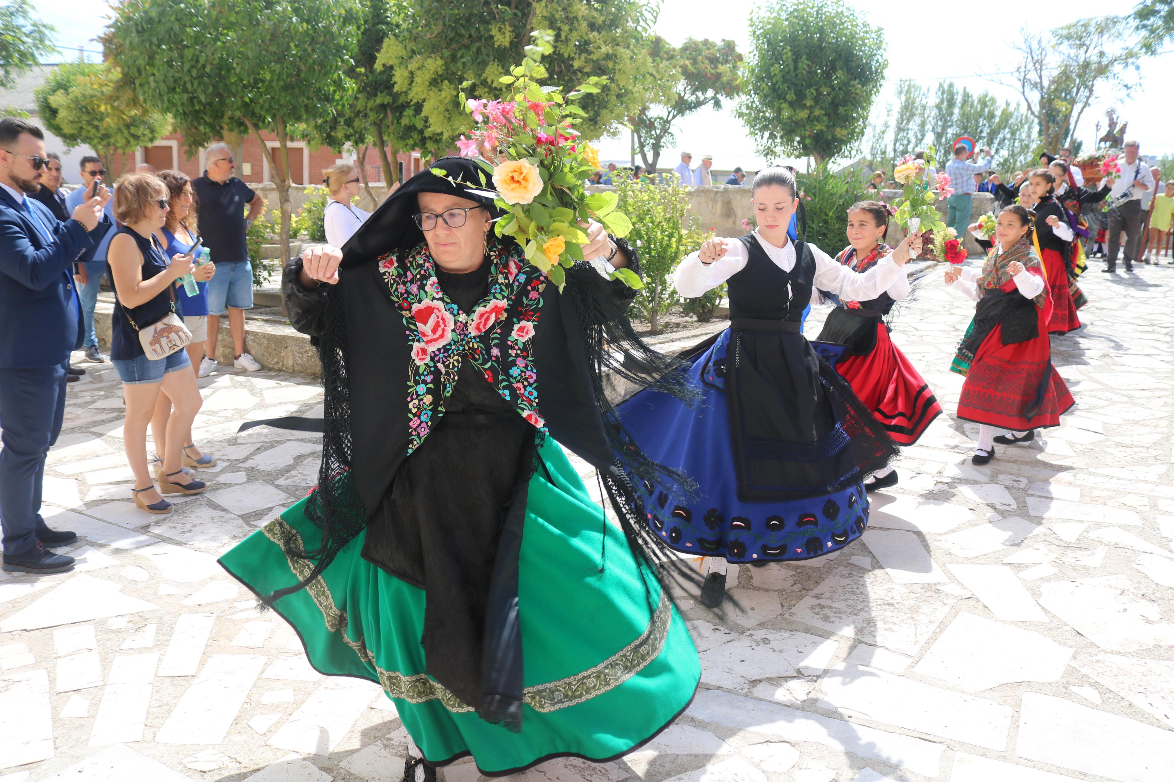 Baltanás se rinde a la Virgen de Revilla