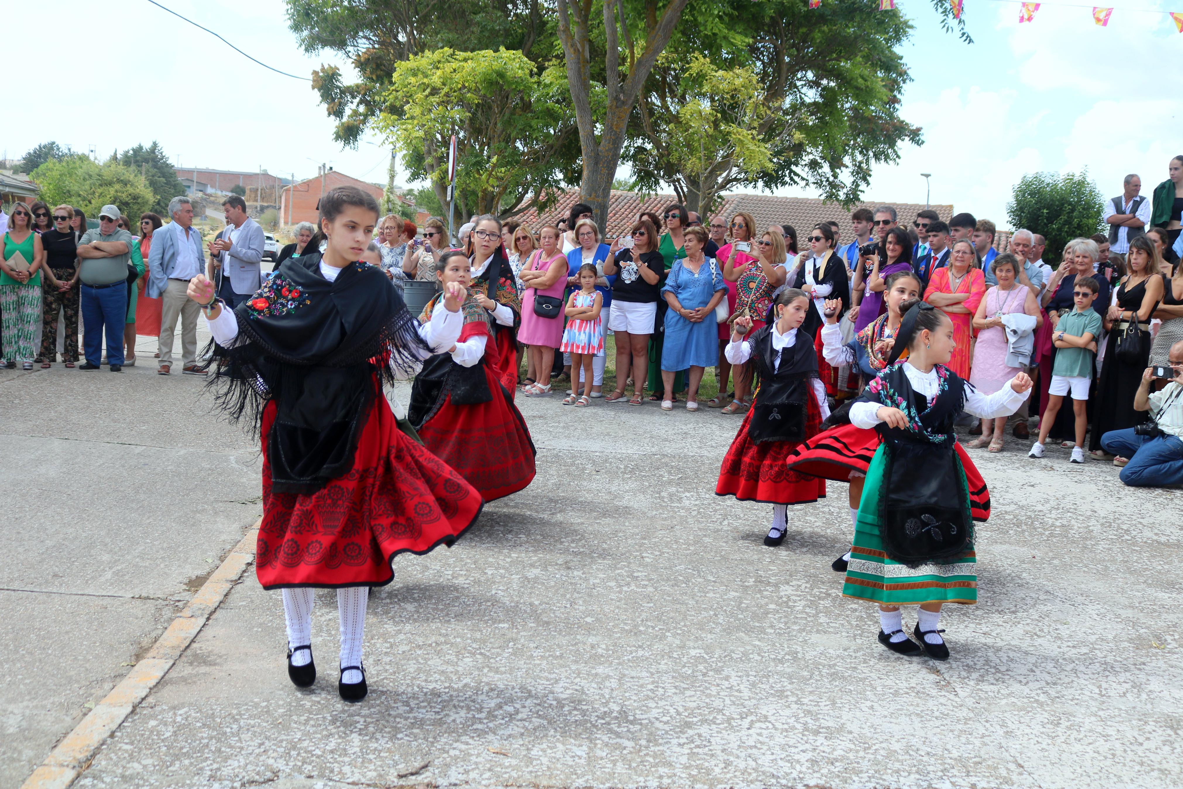 Baltanás se rinde a la Virgen de Revilla