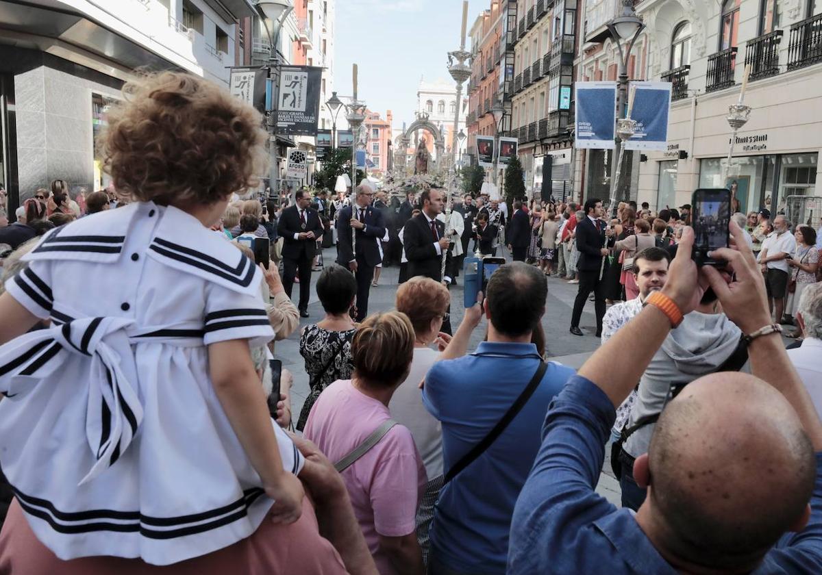 Misa y procesión de Nuestra Señora de San Lorenzo en las Fiestas de Valladolid