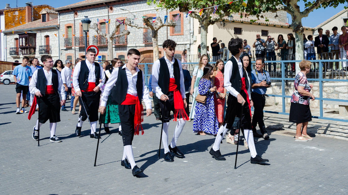 La Virgen de Gracia procesiona en Villanubla
