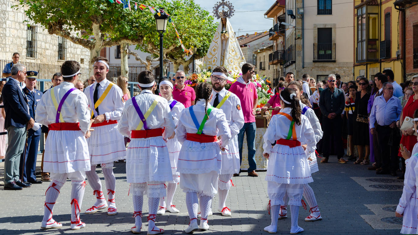 La Virgen de Gracia procesiona en Villanubla