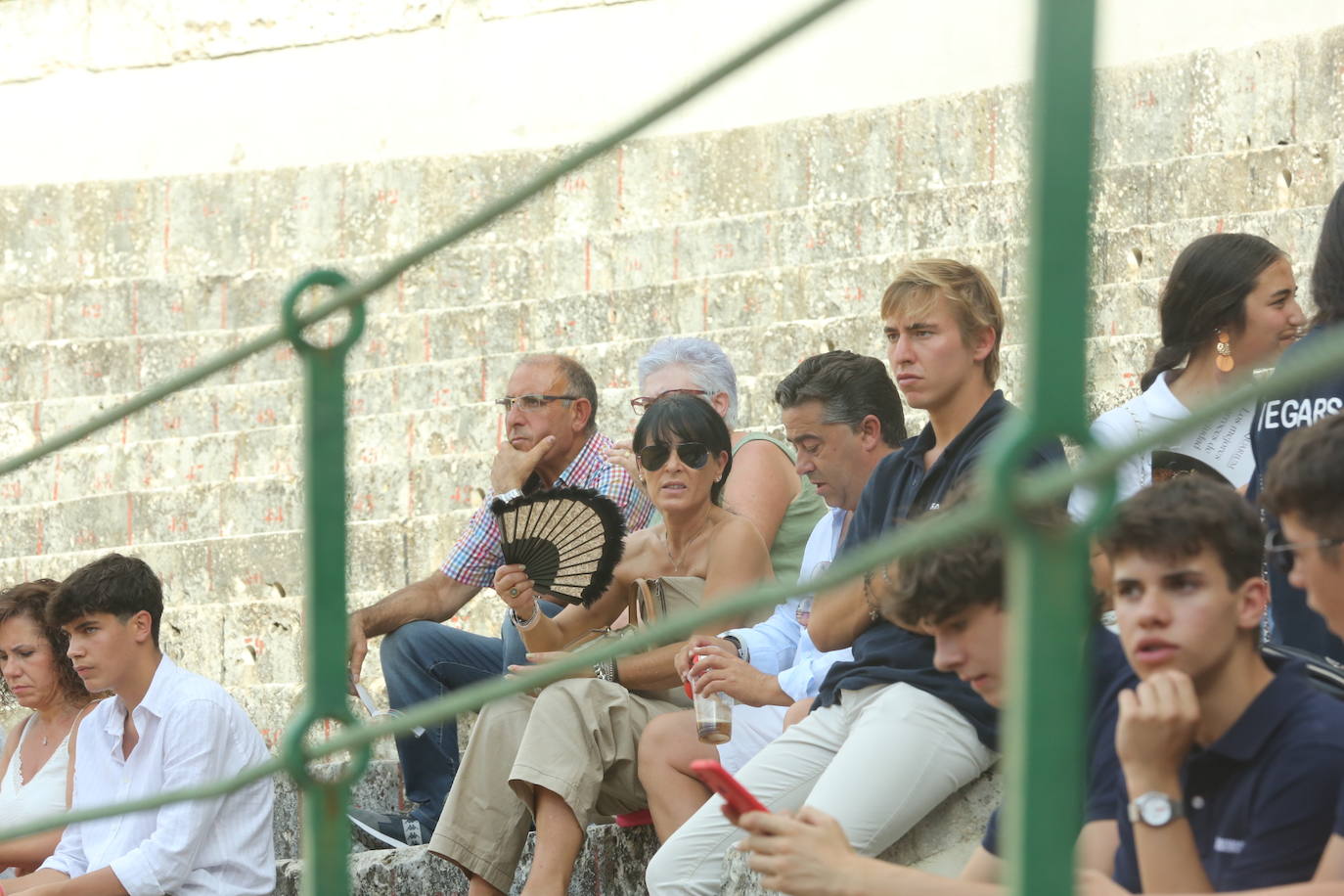 Búscate en los tendidos de la Plaza de Toros de Valladolid (1 de 2)