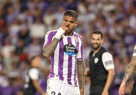 El partido entre el Real Valladolid y el Elche, en imágenes