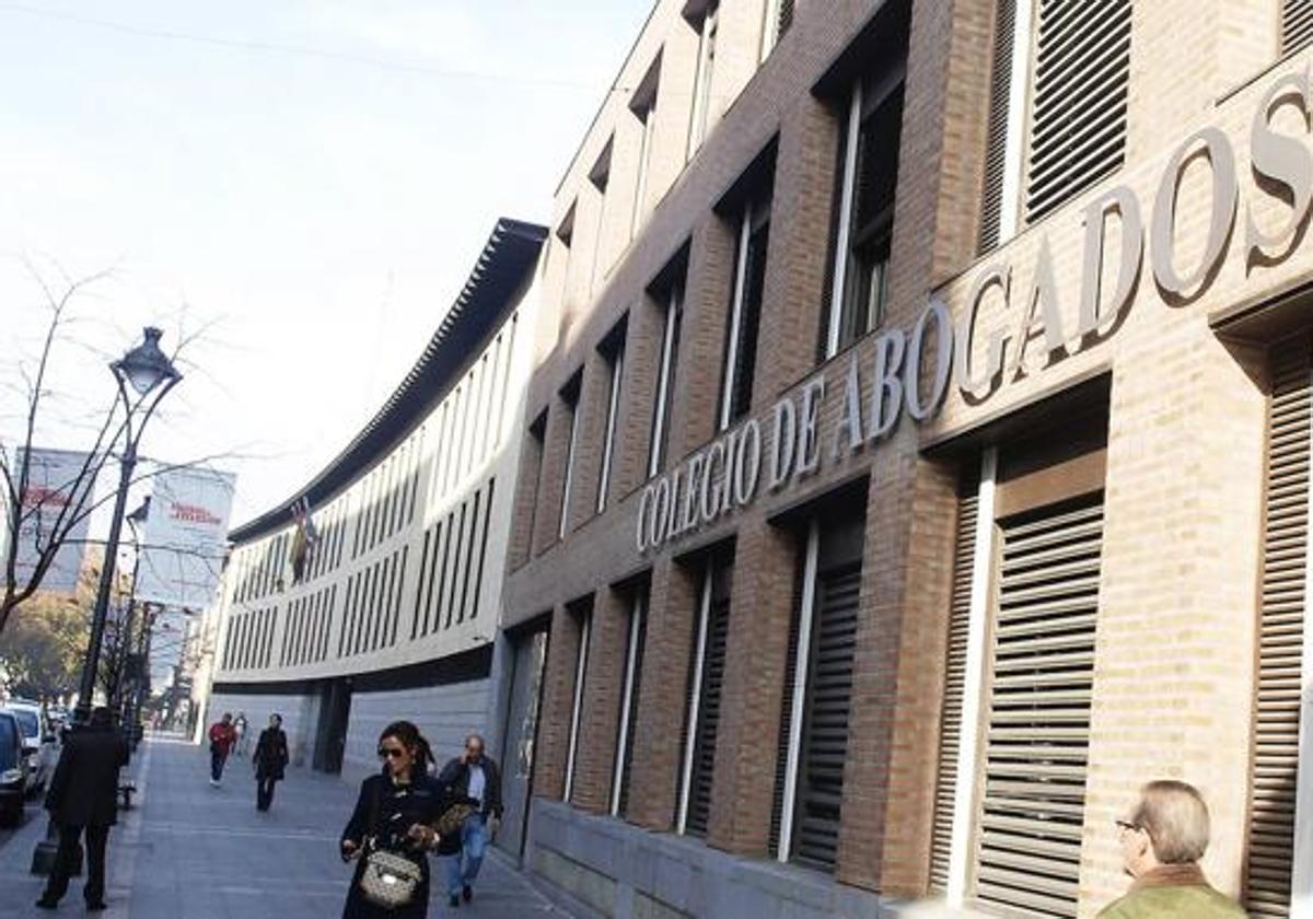 Sede del Colegio de Abogados en la calle Angustias.