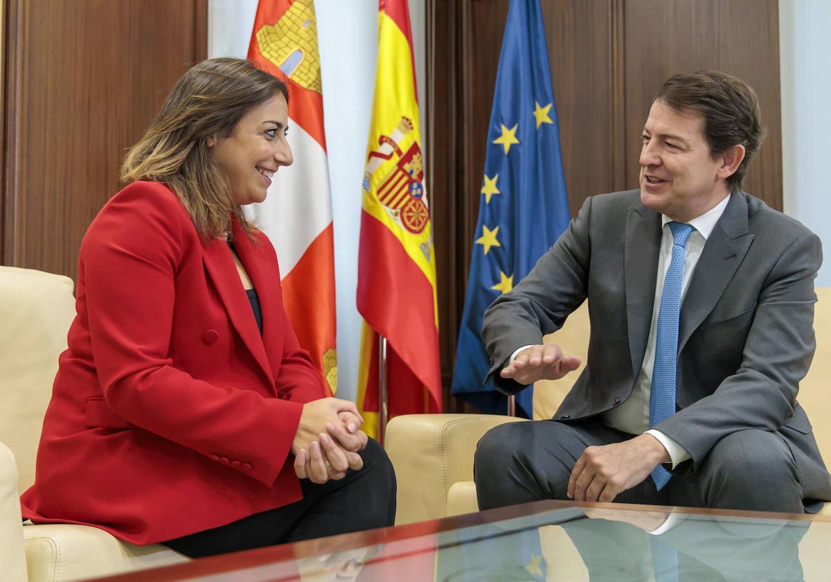 Miriam Andrés y Fernández Mañueco.