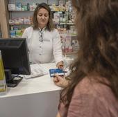 Las farmacias perciben un aumento en la venta de test y mascarillas