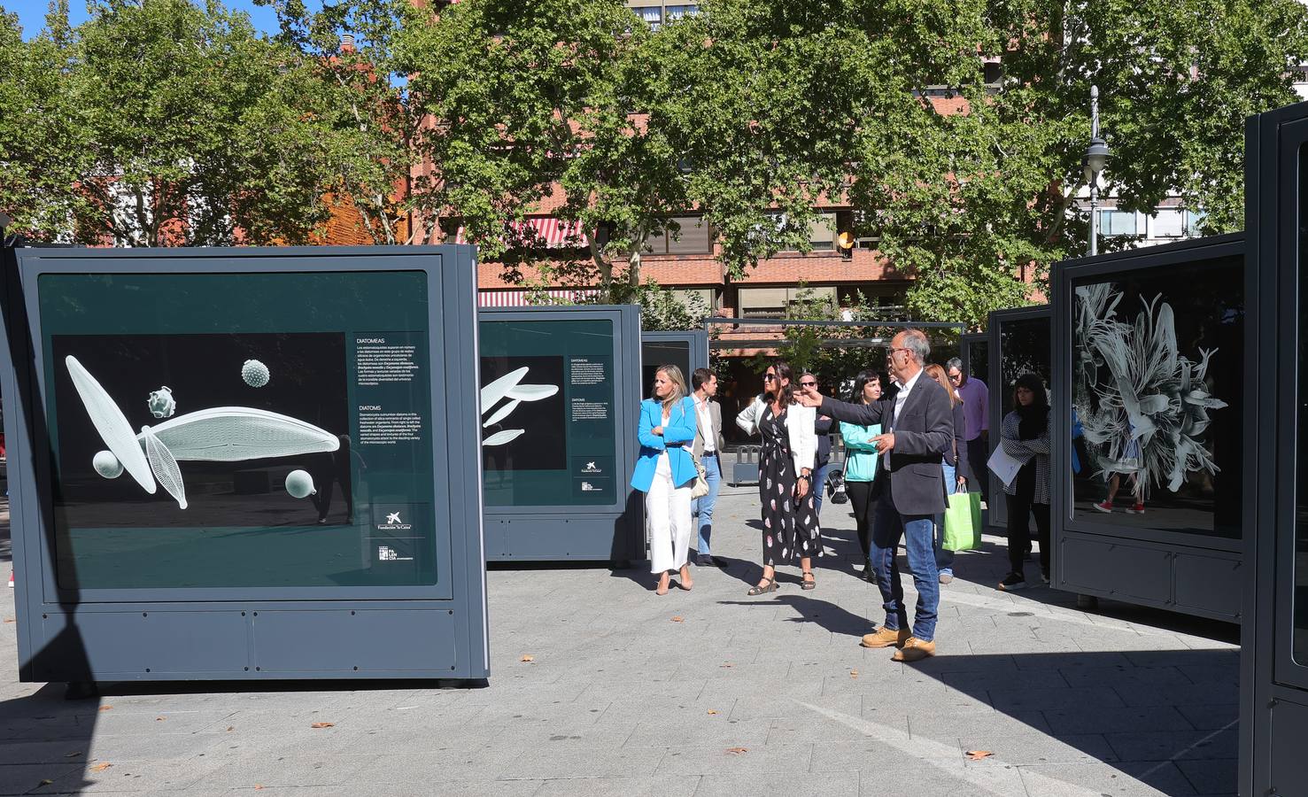 La exposición &#039;Nanocosmos&#039; llega al parque del Salón de Palencia