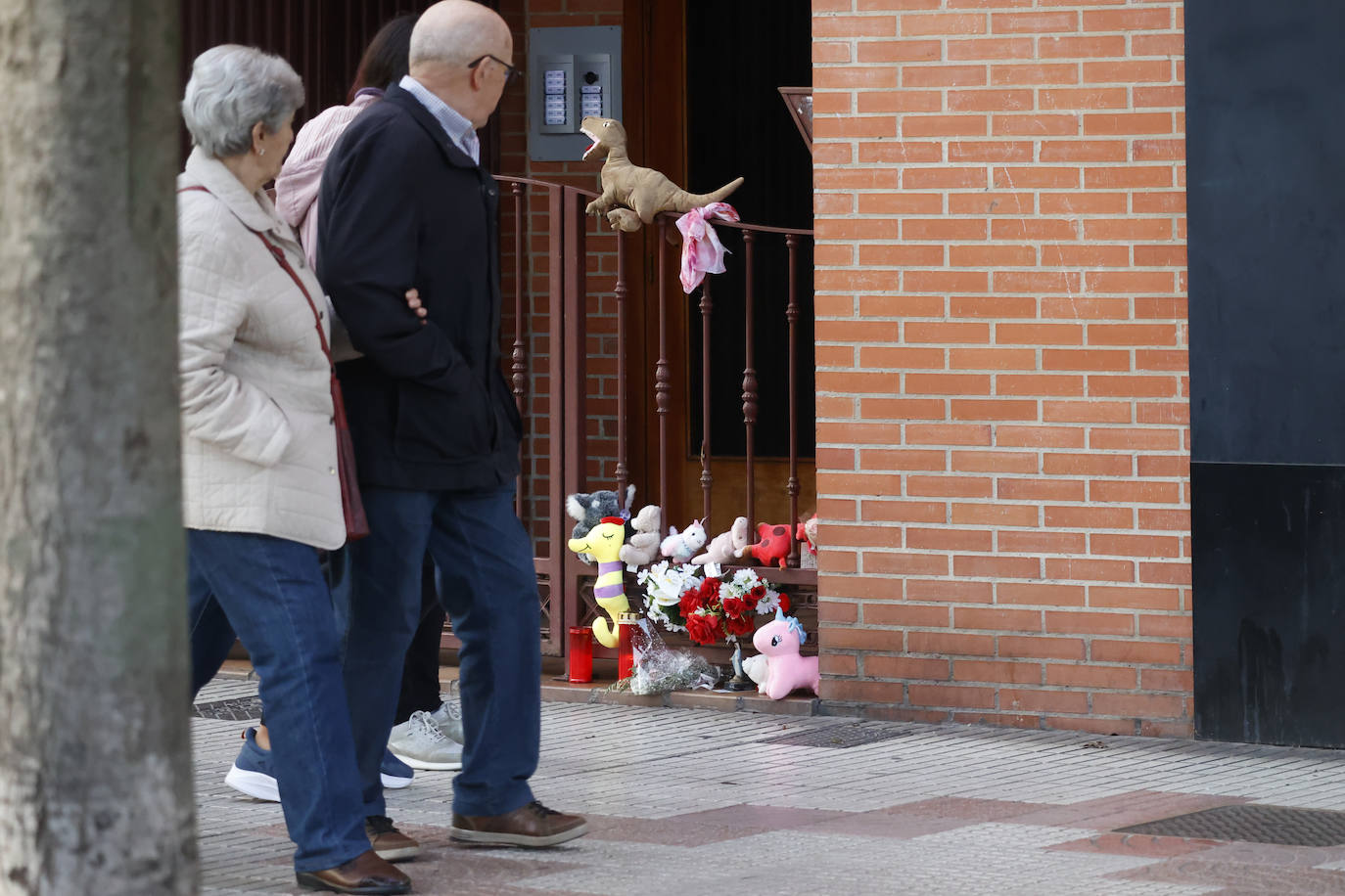 La madre de Olivia confía su defensa a dos despachos de Madrid y Santiago de Compostela