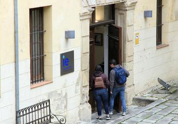 La IE plantea encuentros con la Policía Local para «reeducar» a su alumnado