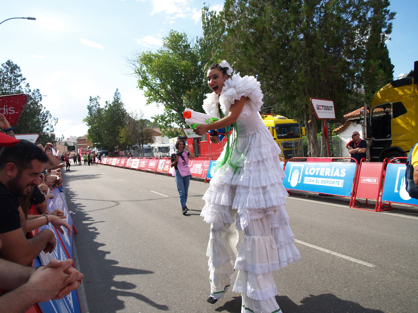 El paso de La Vuelta por Íscar, en imágenes