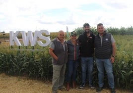 Javier Fuertes (remolacha), Brescia Terra (Country Manager España y Portugal), Joaquín Kaspar (maíz) y David Merino (sorgo).