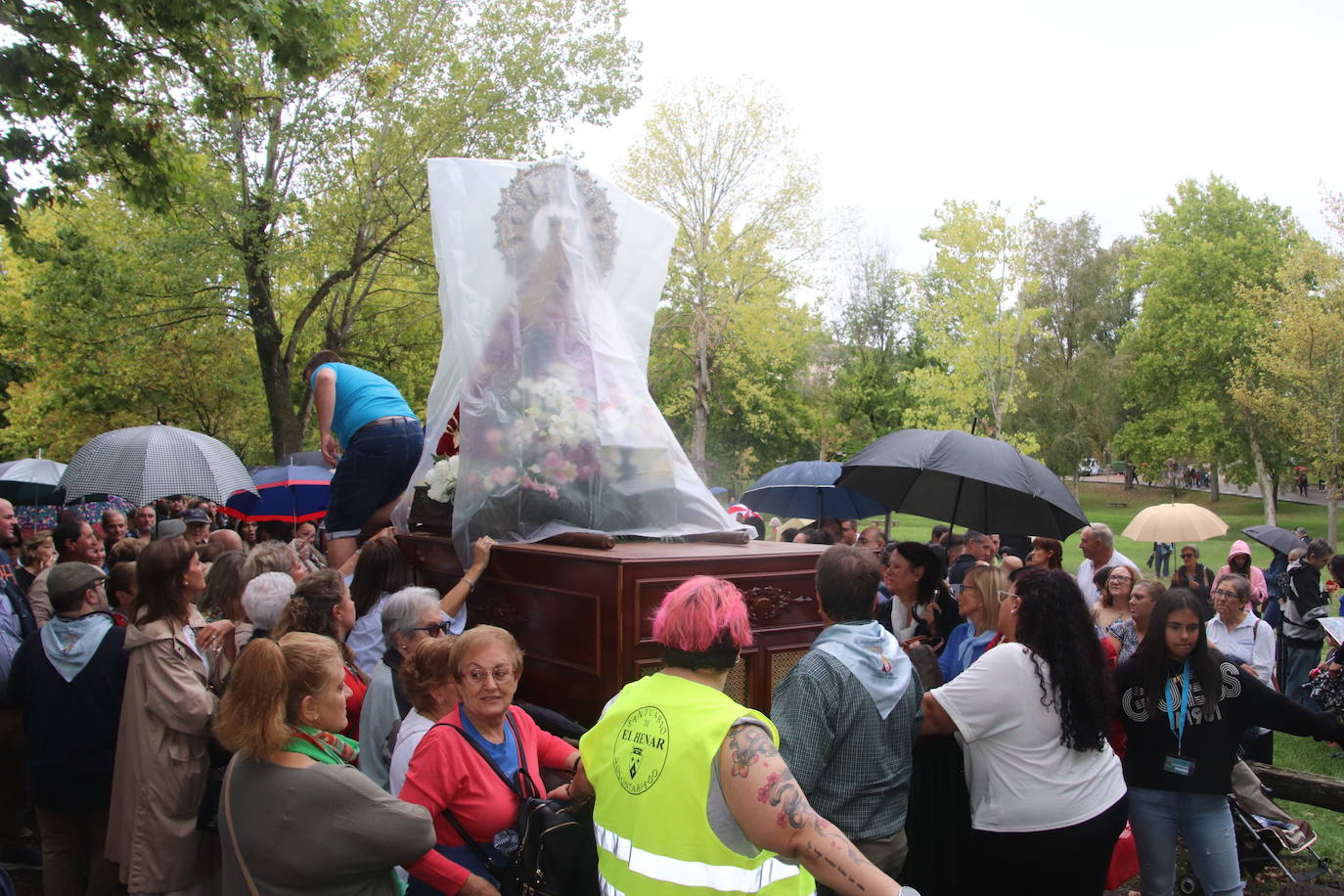 Romería de la Virgen del Henar pasada por agua