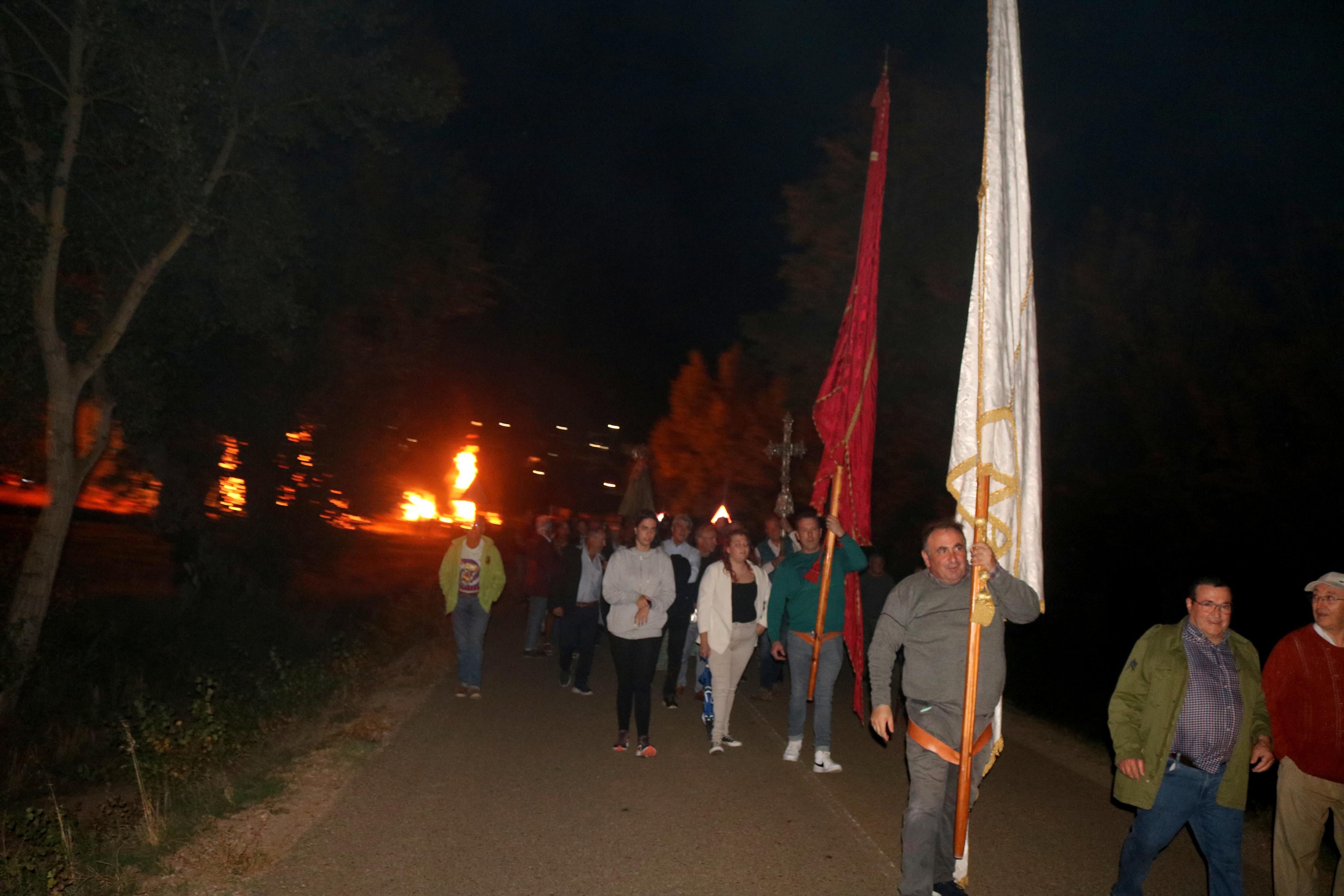 Devoción al resplandor de las hogueras en Palenzuela