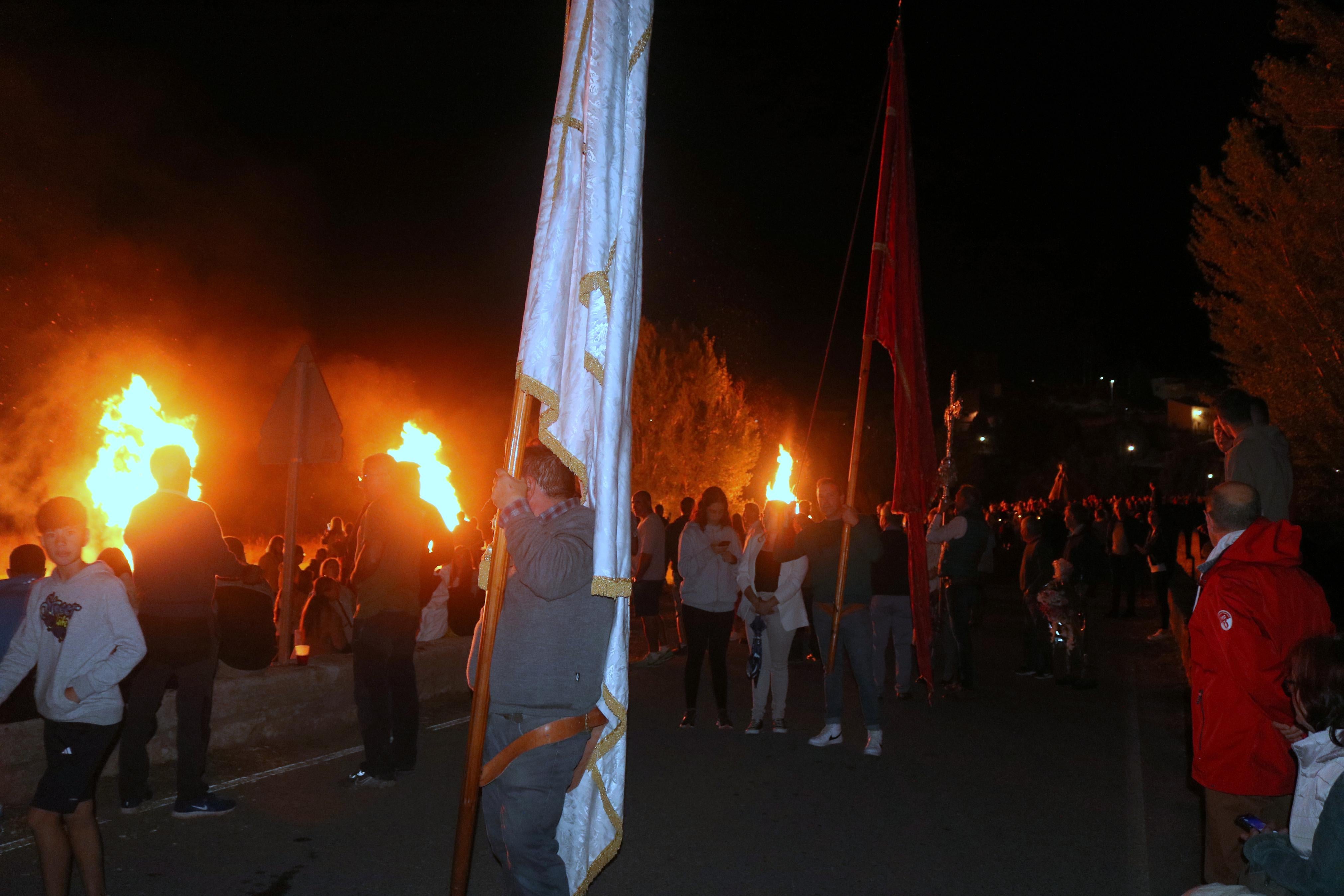 Devoción al resplandor de las hogueras en Palenzuela