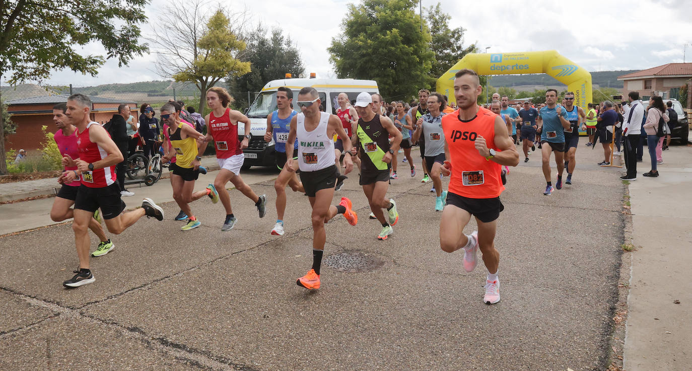 La Carrera de la Fibromialgia reúne a un millar de personas en Villalobón