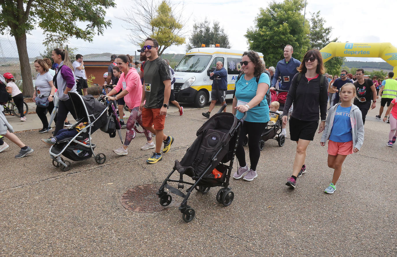 La Carrera de la Fibromialgia reúne a un millar de personas en Villalobón