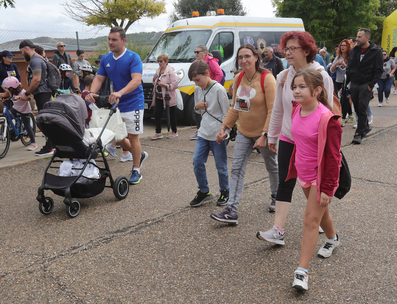La Carrera de la Fibromialgia reúne a un millar de personas en Villalobón