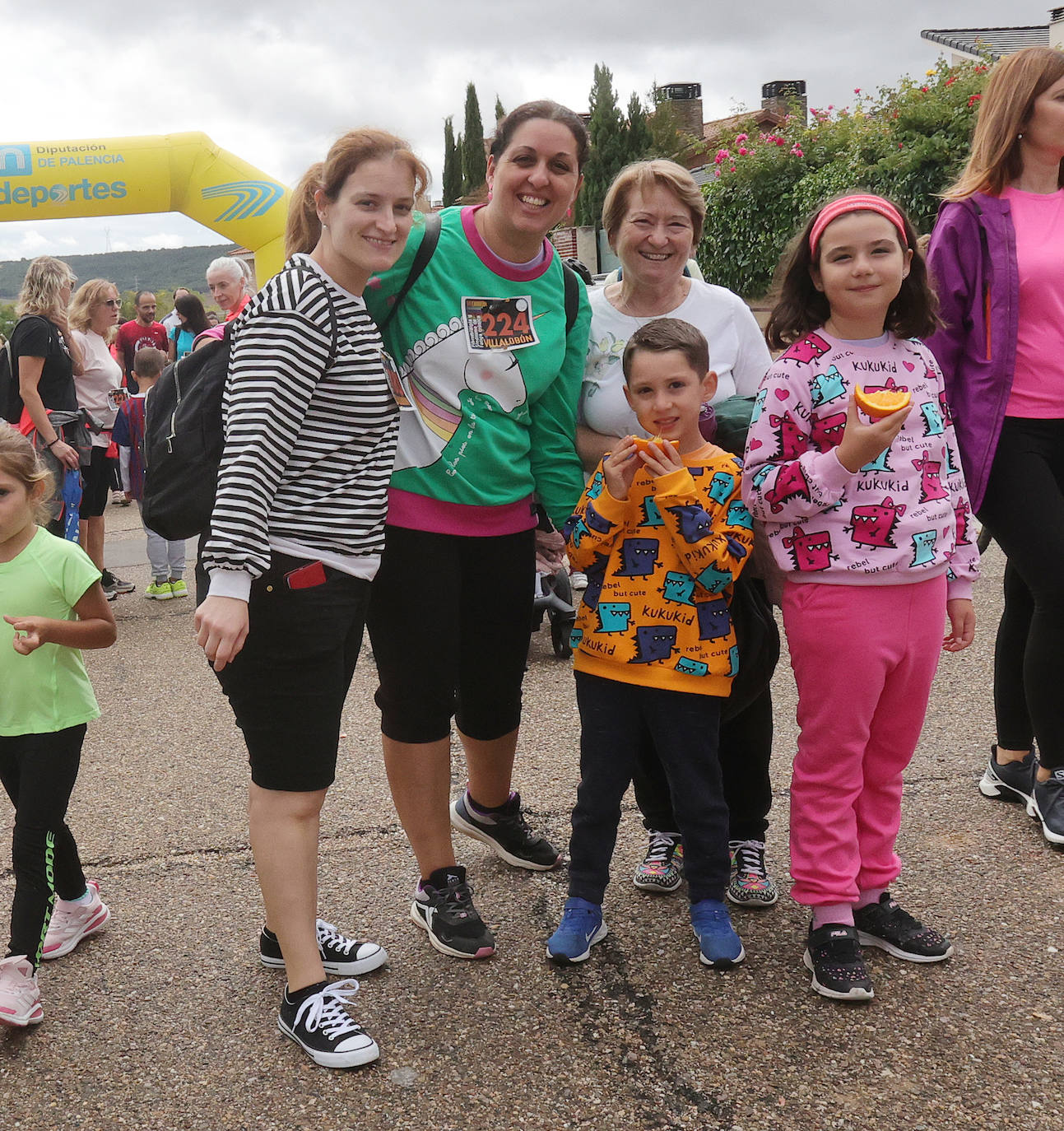 La Carrera de la Fibromialgia reúne a un millar de personas en Villalobón