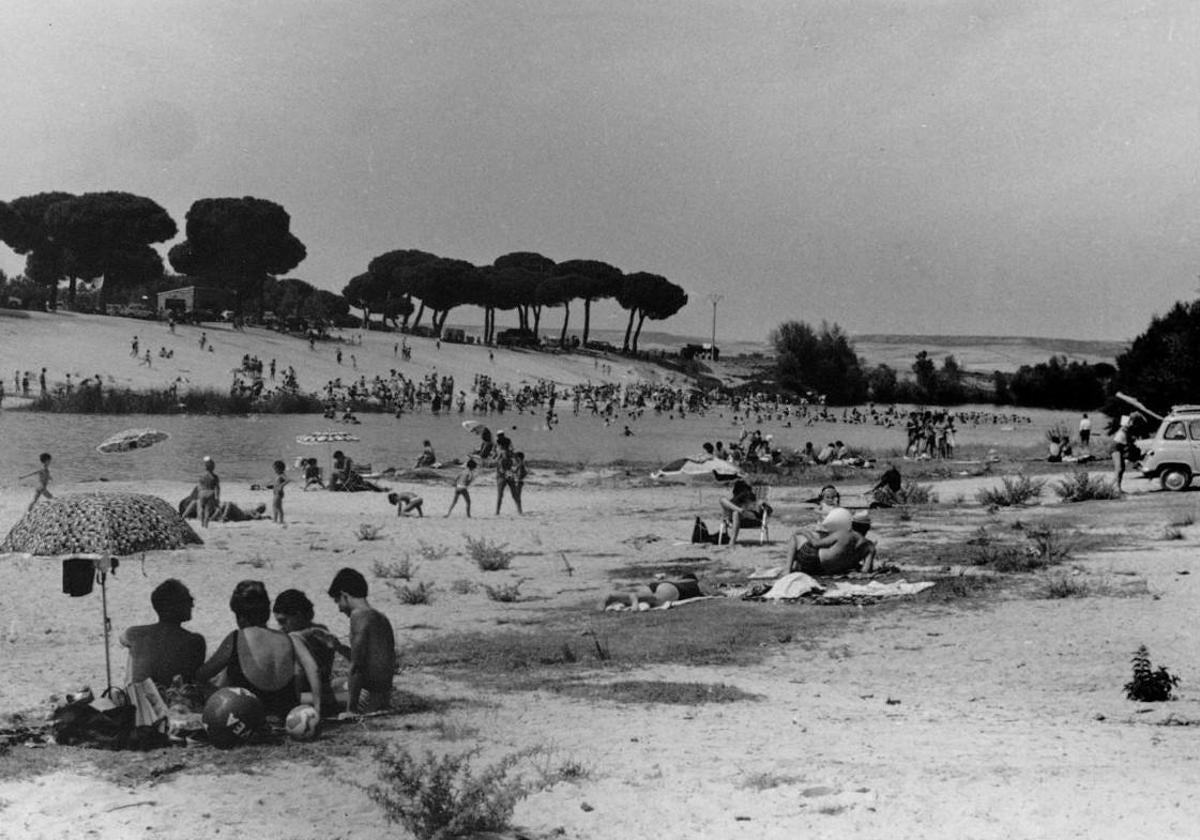 Hubo una época en la que las playas de Puente Duero fueron conocidas como 'Beniduero' por la gran afluencia de bañistas.