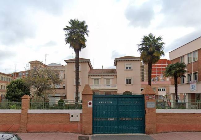 Oficinas de la antigua INQUIOSA, ahora dependencias del colegio Virgen Niña.