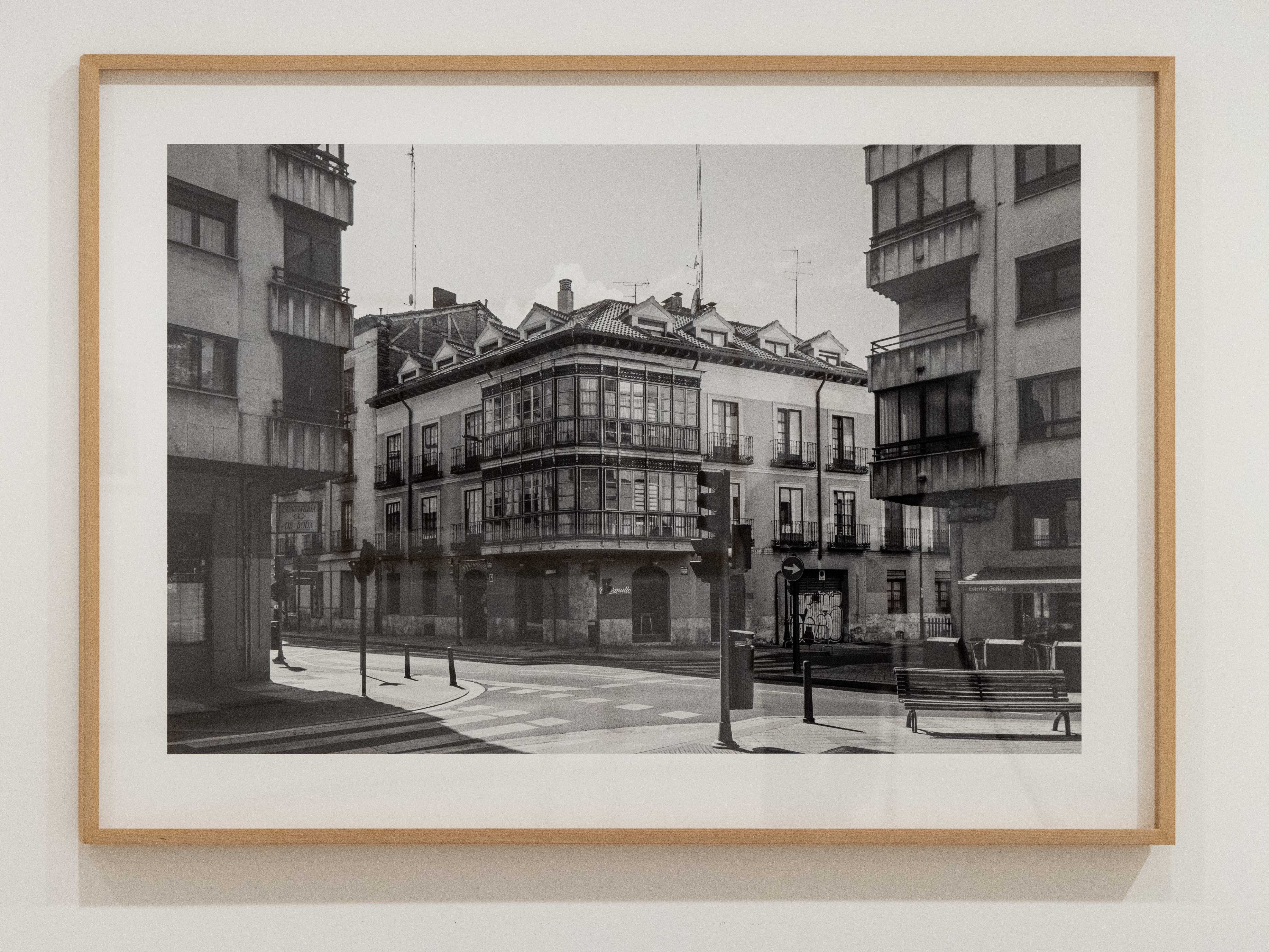 La muestra de Manolo Laguillo en Valladolid, en imágenes