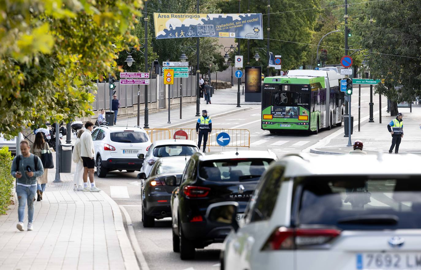 Imágenes del centro de Valladolid en el Día Sin Coche