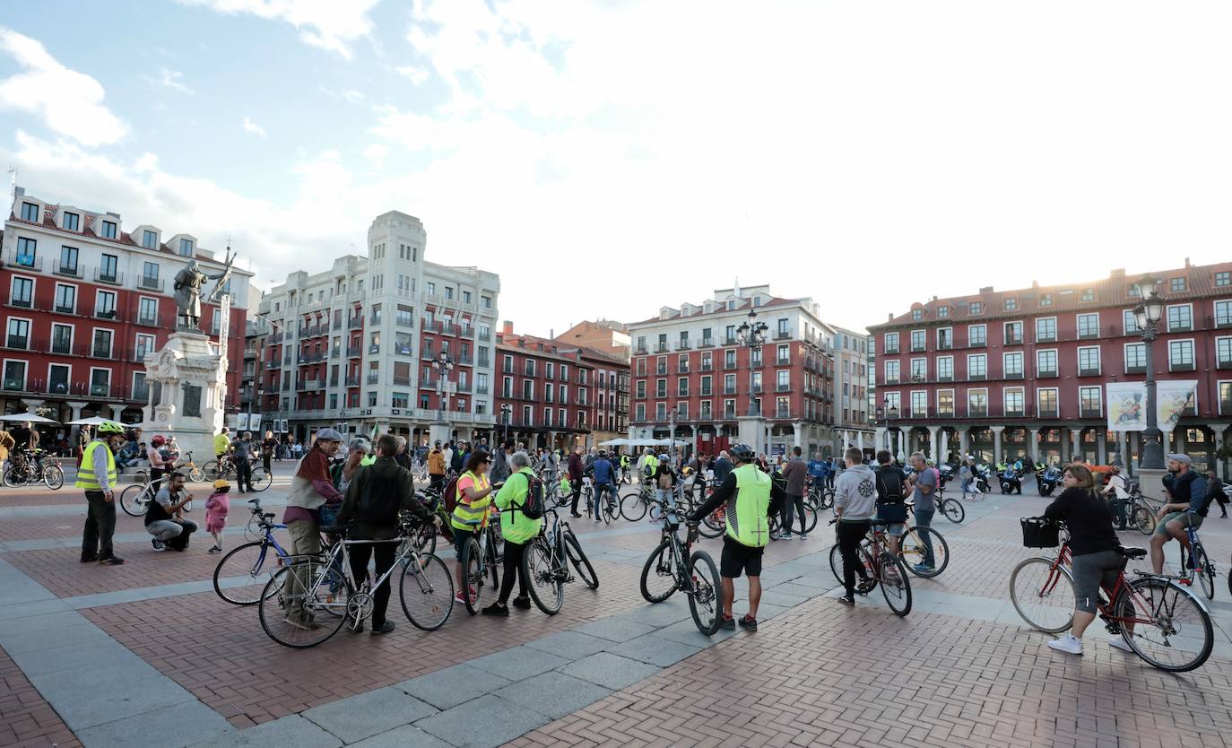 Las imágenes de la bicicletada del Día sin Coche en Valladolid