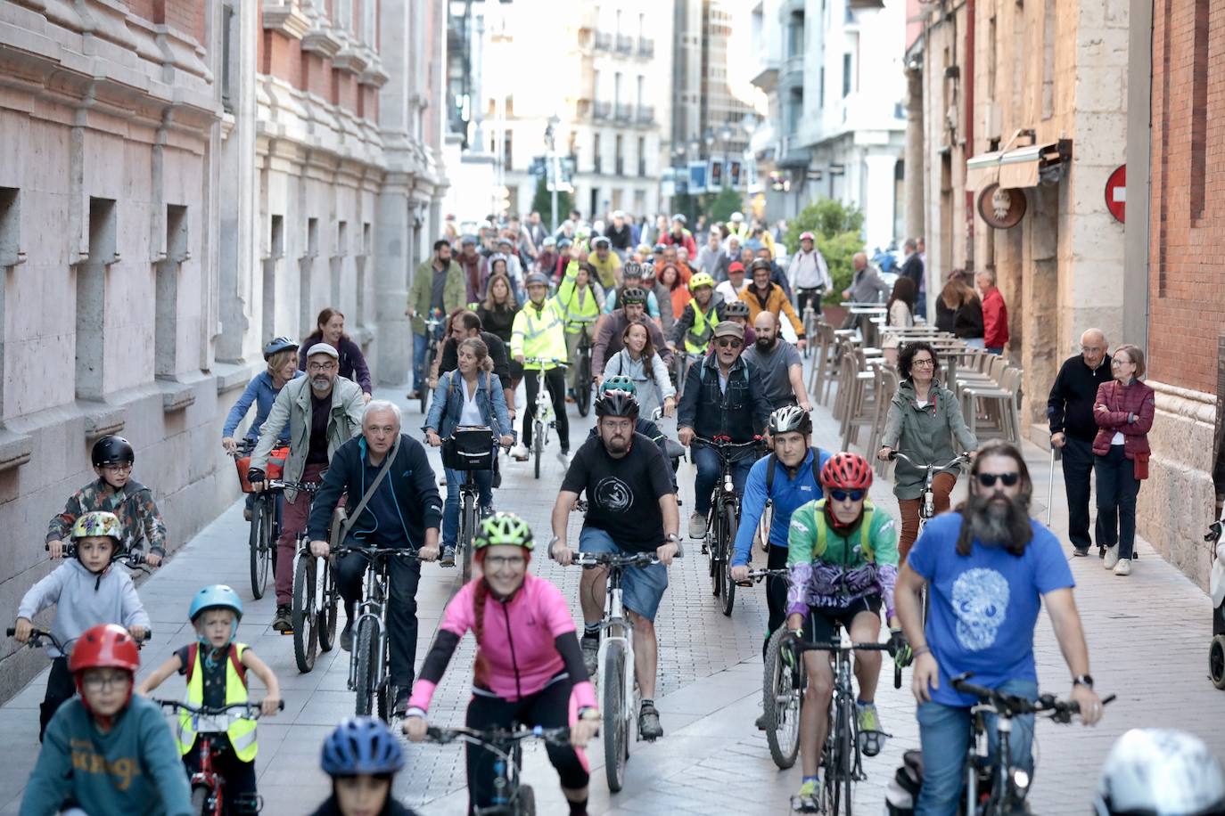 Las imágenes de la bicicletada del Día sin Coche en Valladolid