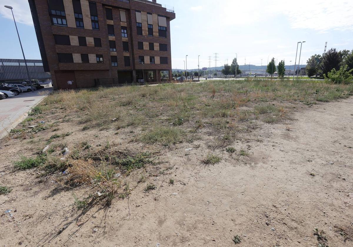 Parcelas en Nueva Balastera donde se van a construir las viviendas.