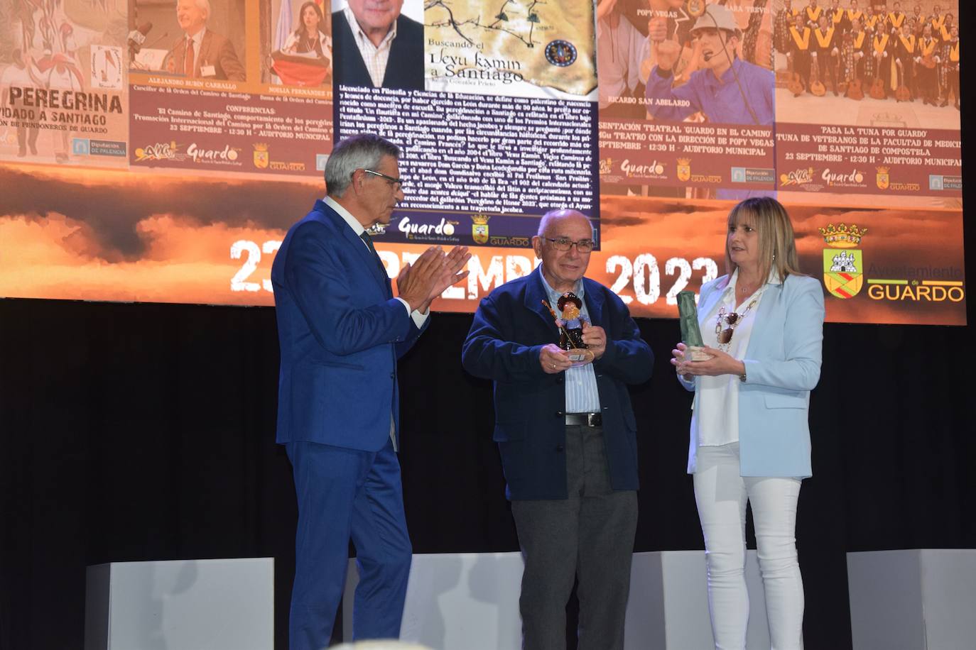 Homenaje en Guardo al peregrino