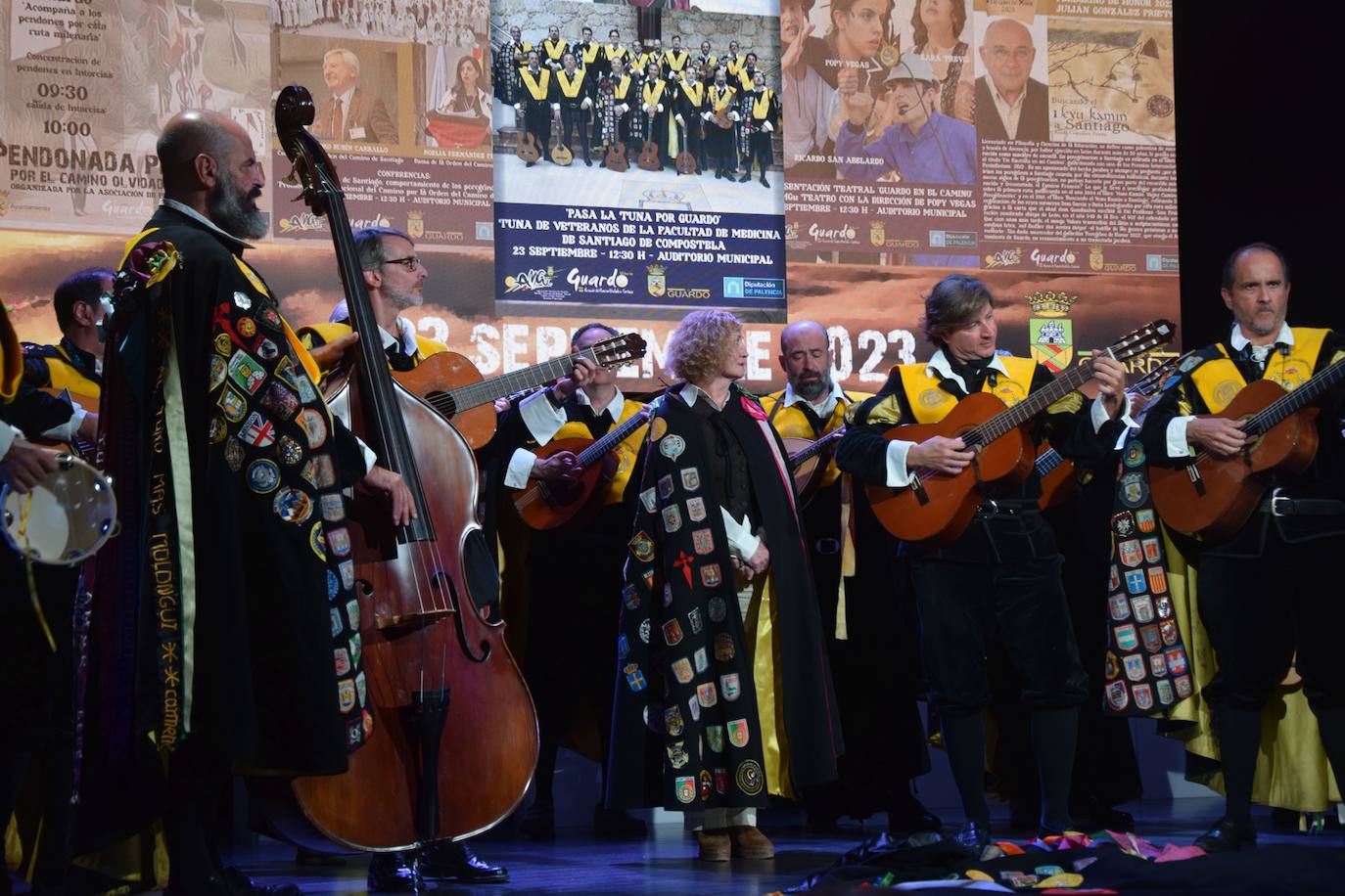 Homenaje en Guardo al peregrino