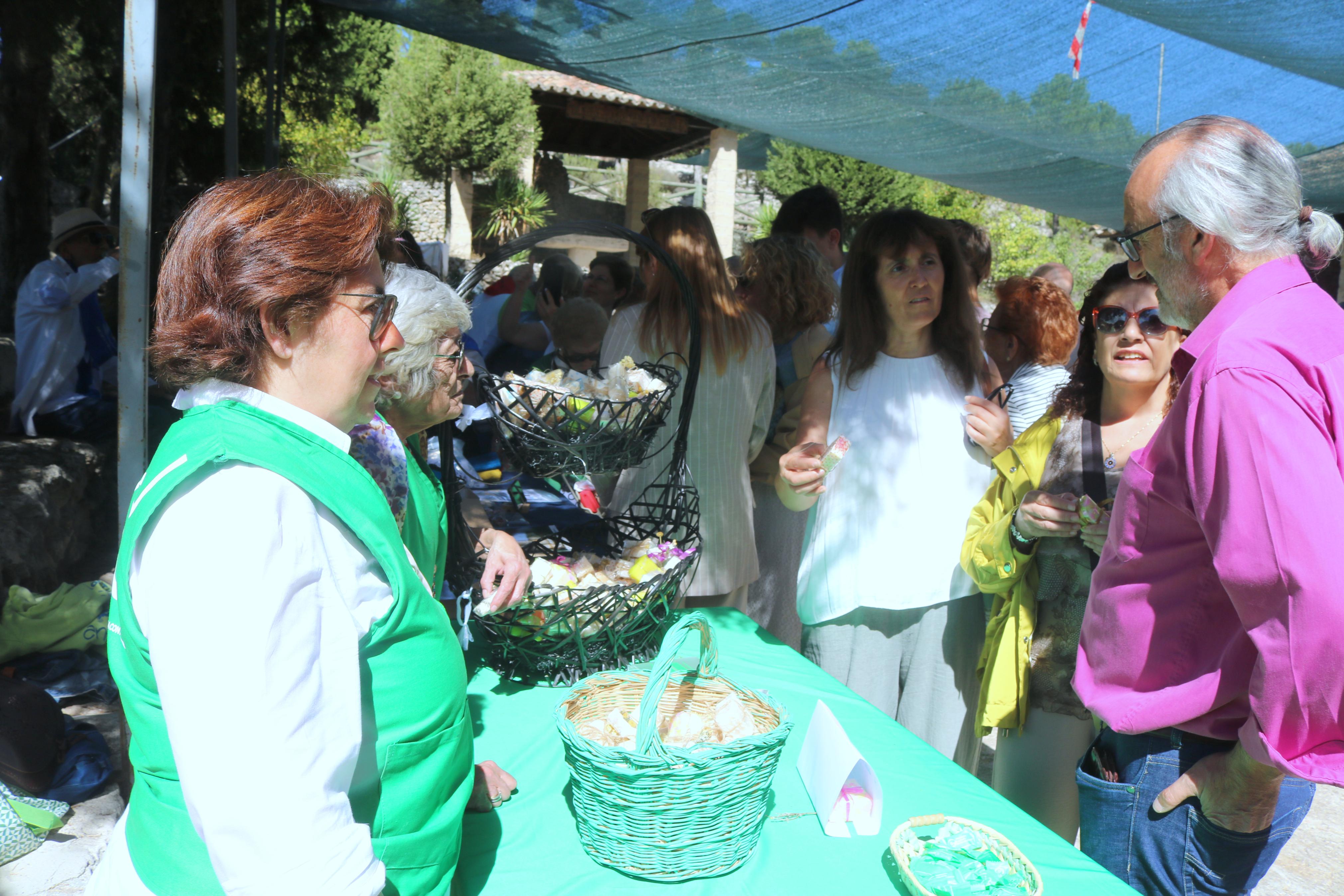 Antigüedad se rinde a la Virgen de Garón