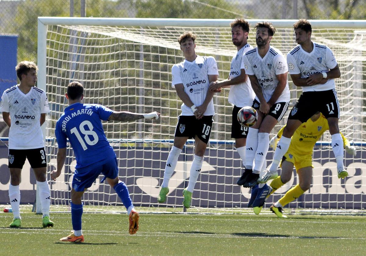 El empate entre el Getafe B y la Segoviana, en imágenes