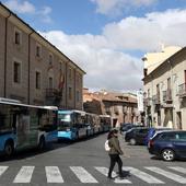 Los hosteleros proponen un bulevar semipeatonal de terrazas en la calle Colón