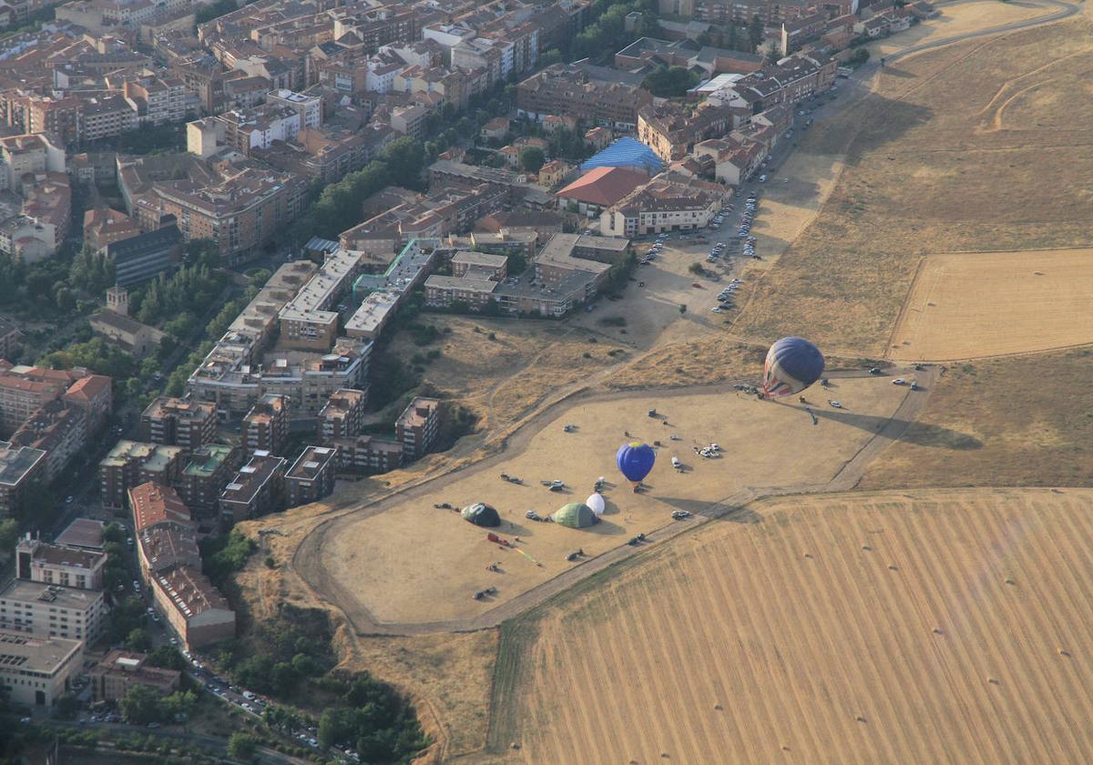 Zona de Las Lastras que el Ayuntamiento convertirá en una zona verde.