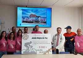 Acto de donación por parte de la Asociación Amigos de Jesús Negro de Paz al Hospital Clínico de Valladolid.