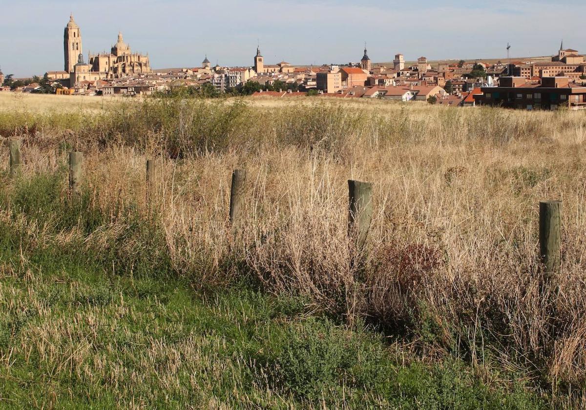 Sector de Las Latras, con las vistas de Segovia al fondo.