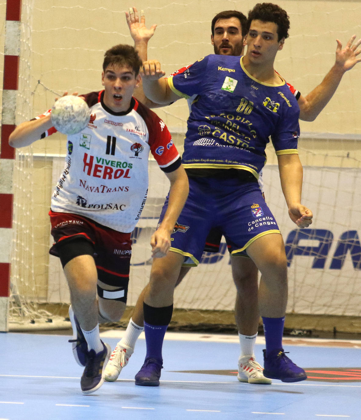 El empate del Nava ante el Cangas, en imágenes