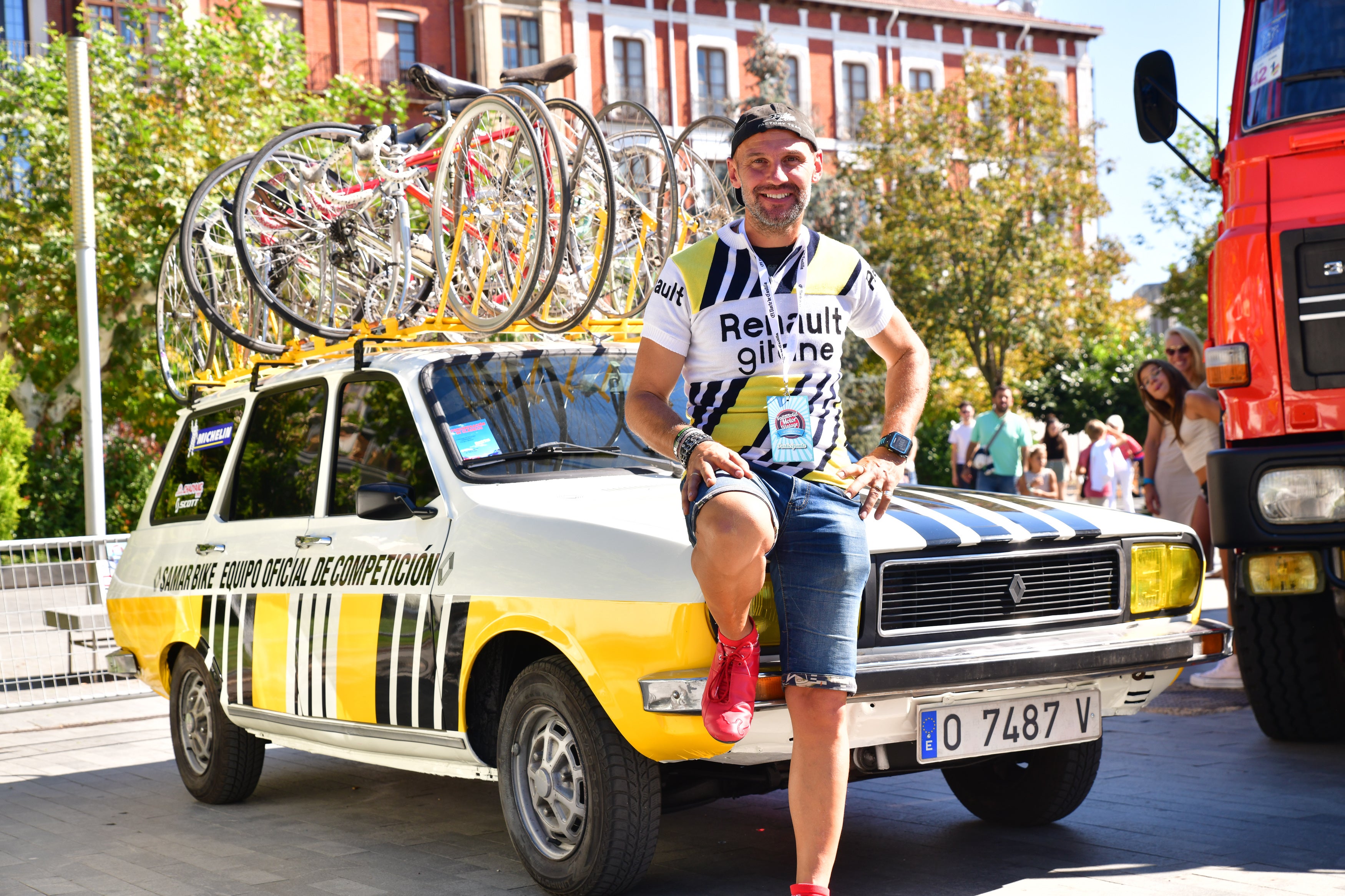 La mejor puesta en escena fue la de Fernando Sánchez, cuyo Renault 12 de 1980 emulaba el coche de un equipo ciclista.