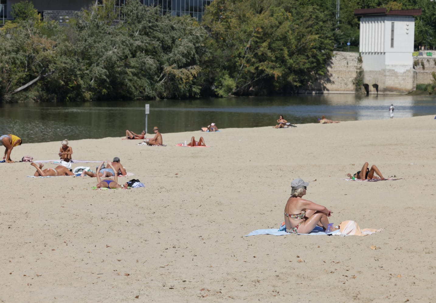 Ambiente veraniego en Valladolid durante el primer domingo de octubre