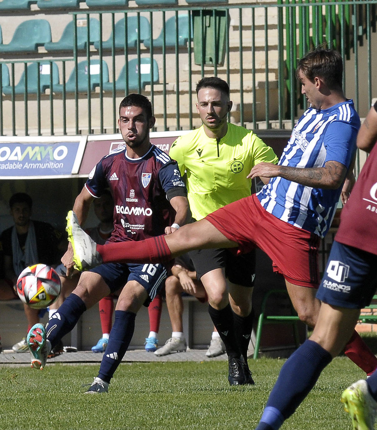 El Segoviana vs Mensajero, en imágenes (1 de 2)