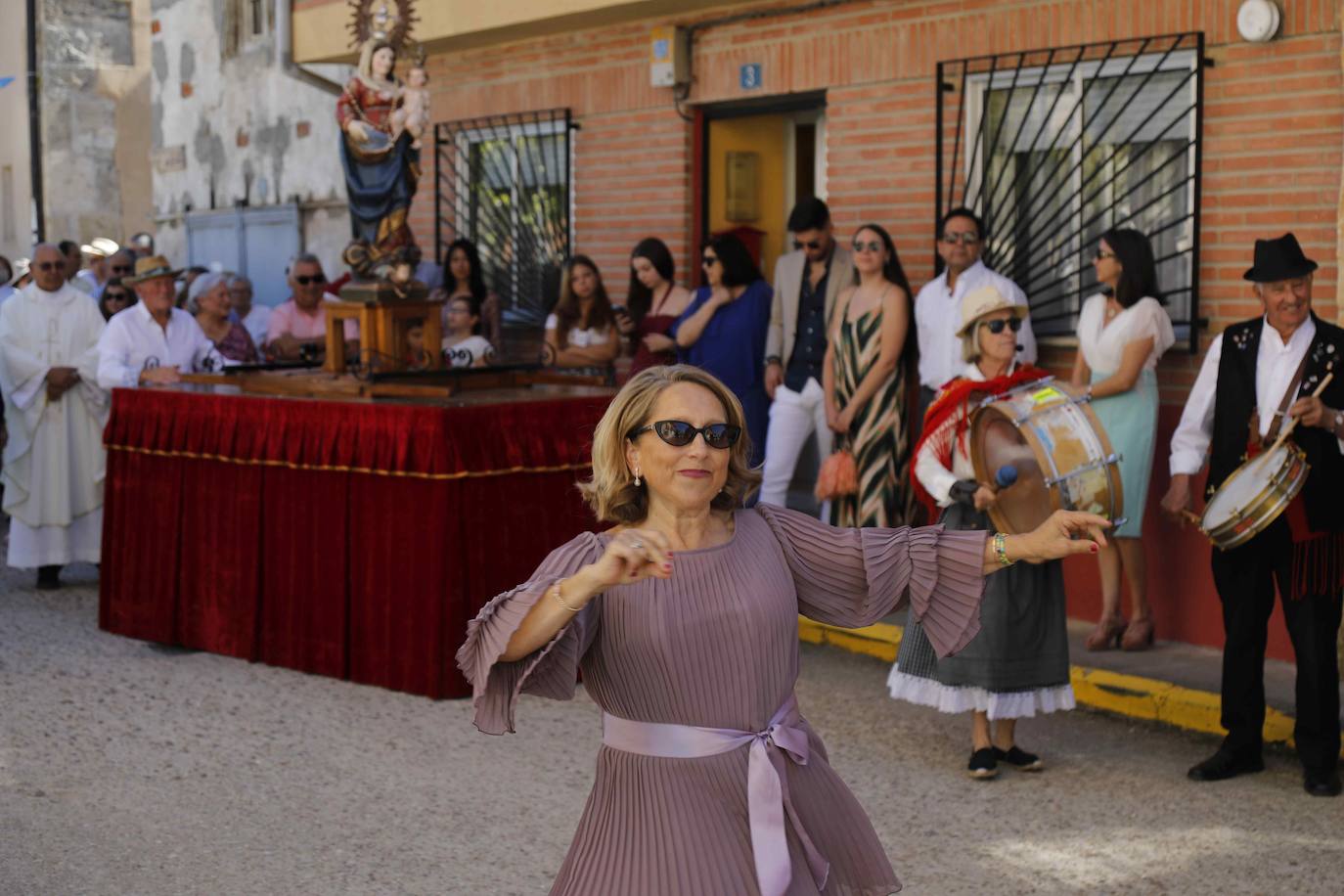 Procesión de la Virgen del Rosario en Valbuena de Duero