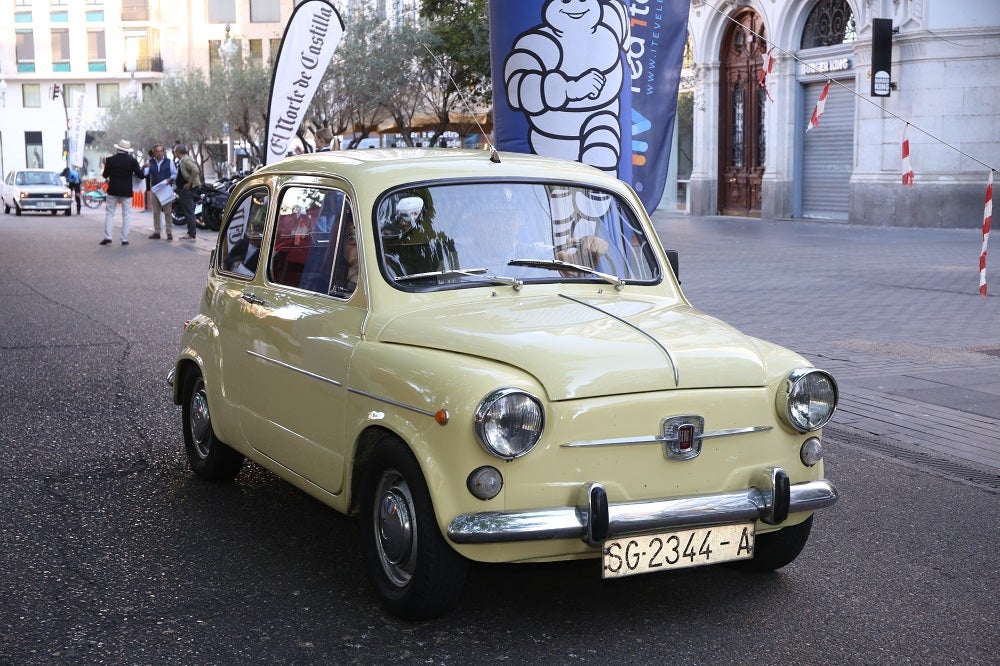 Galería de fotos | Llegada de los participantes al Valladolid Motor Vintage 1/7