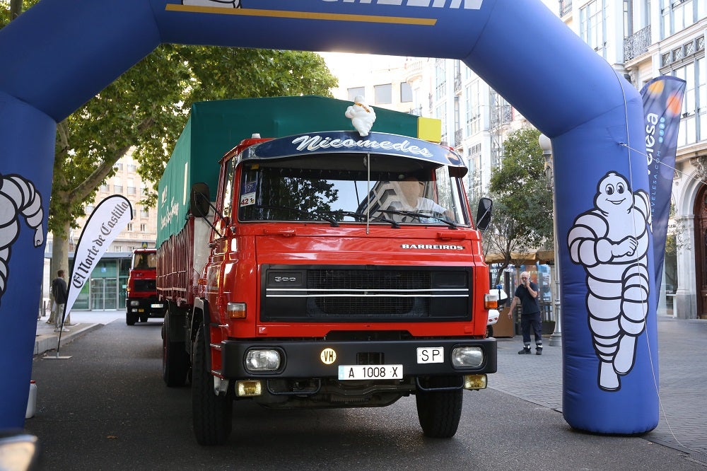 Galería de fotos | Llegada de los participantes al Valladolid Motor Vintage 2/7